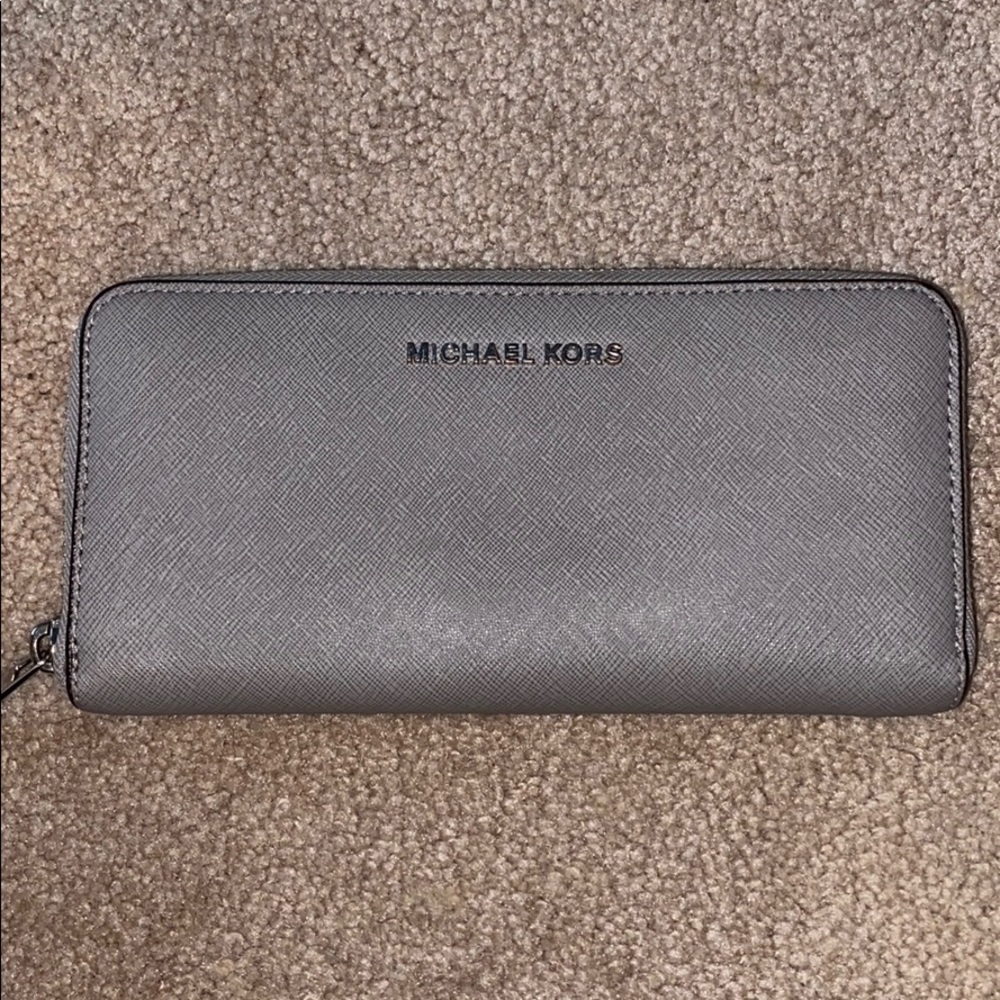 Light grey michael Kors wallet